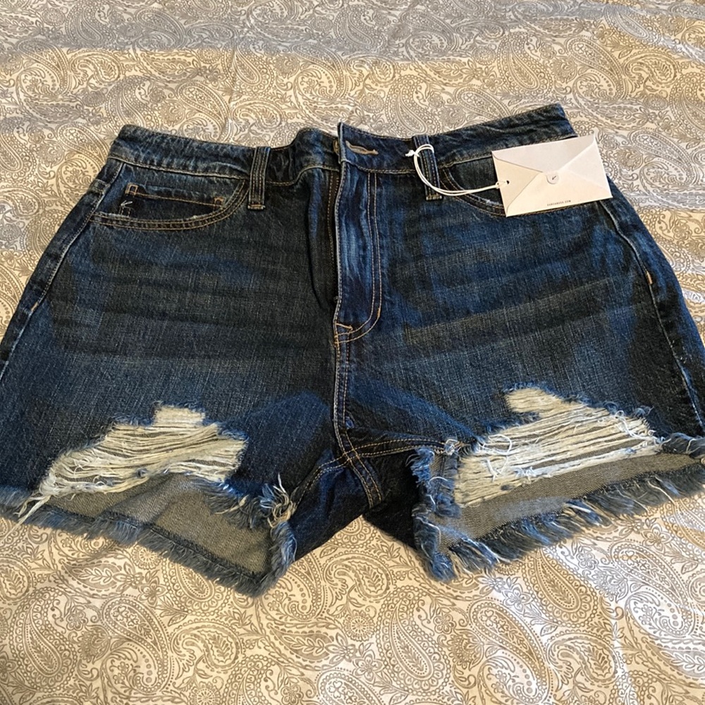 Kan can denim distressed jean shorts 11 29 frayed